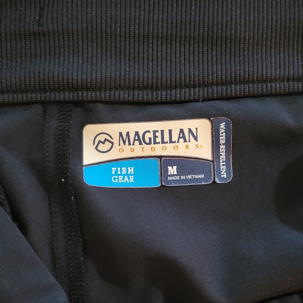Magellan Outdoors Black Shorts - Picture 4 of 5
